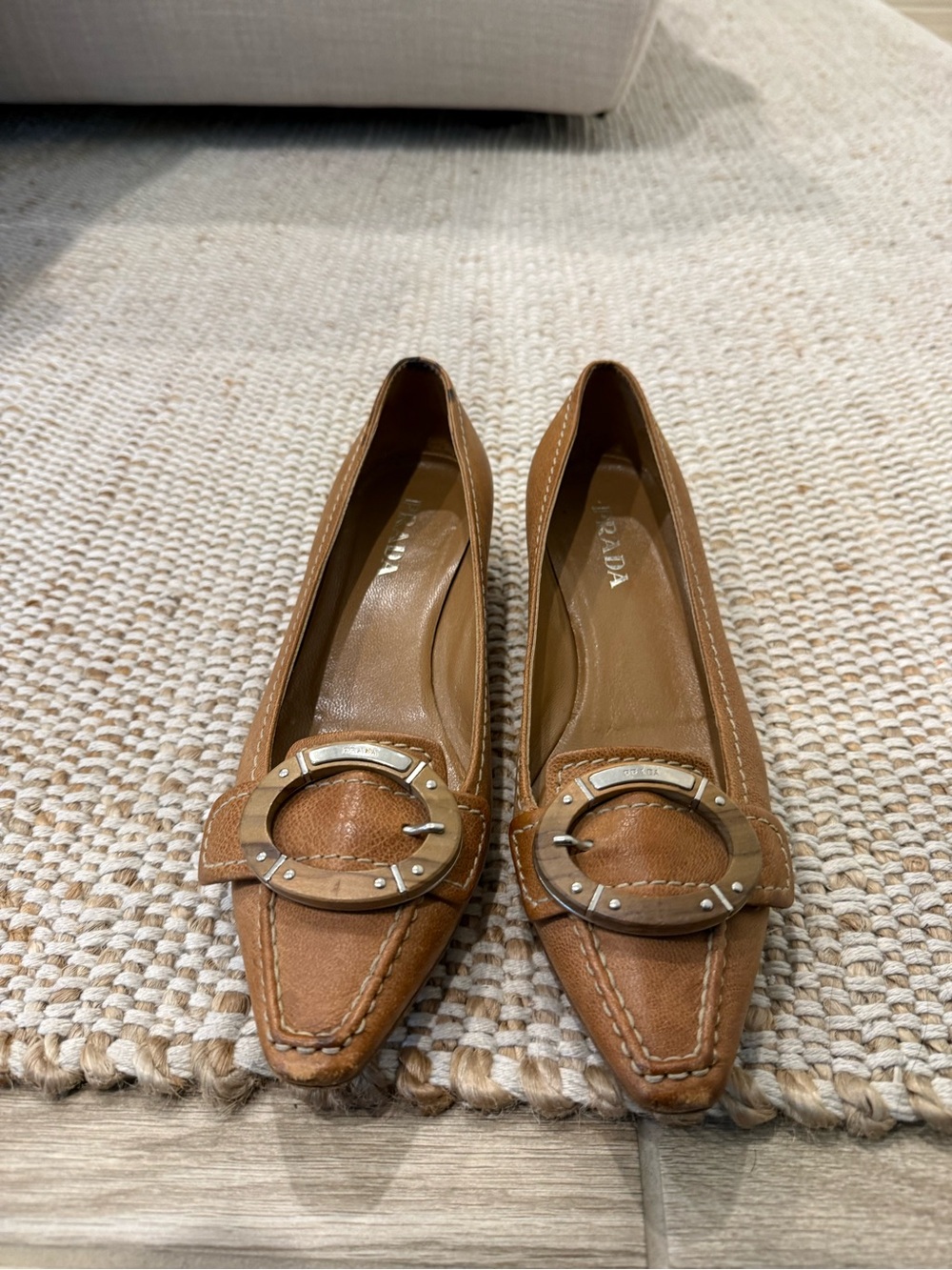 Vintage Prada Tan Leather Wood Buckle Kitten Heels - Size 36 - Picture 8 of 8